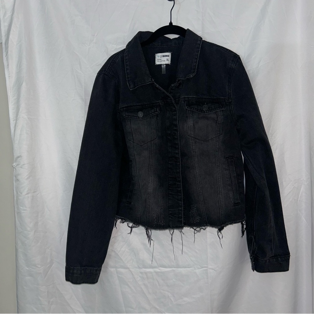Ci Sono Denim Jacket Raw Hem Button Front Black Faded Cropped Jean Jacket